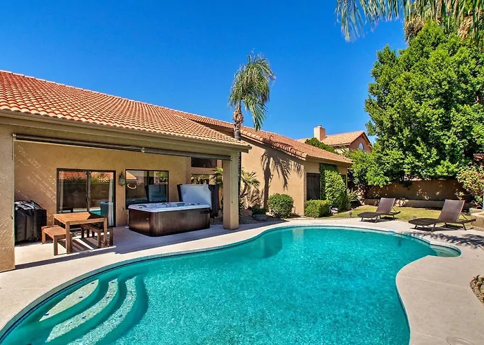 4 Mi To Tpc Scottsdale: Family W/ Hot Tub! Holiday home *