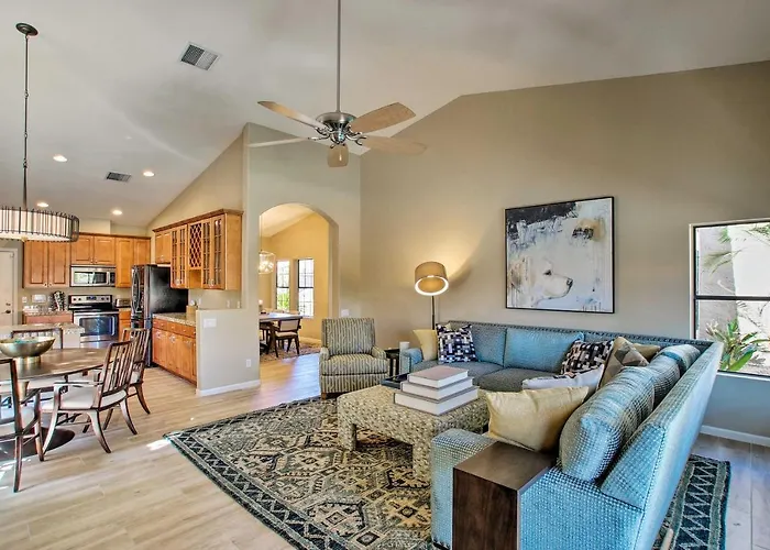 Holiday home 4 Mi To Tpc Scottsdale: Family W/ Hot Tub!