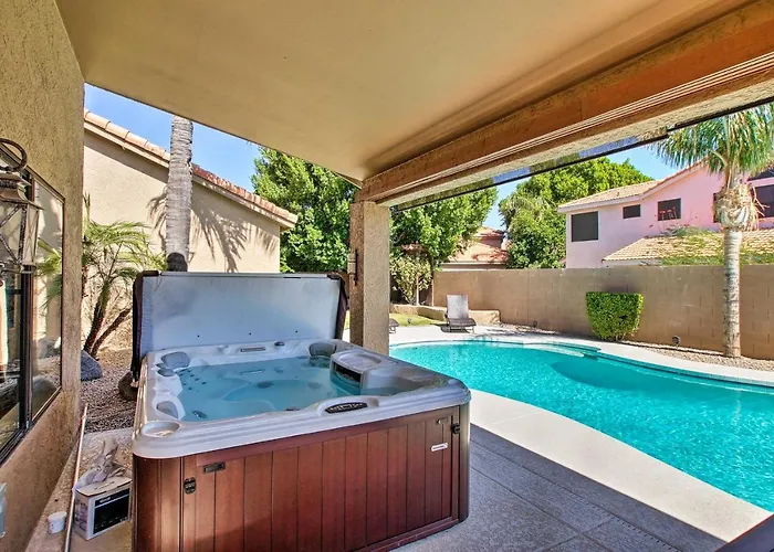 4 Mi To Tpc Scottsdale: Family W/ Hot Tub! Holiday home