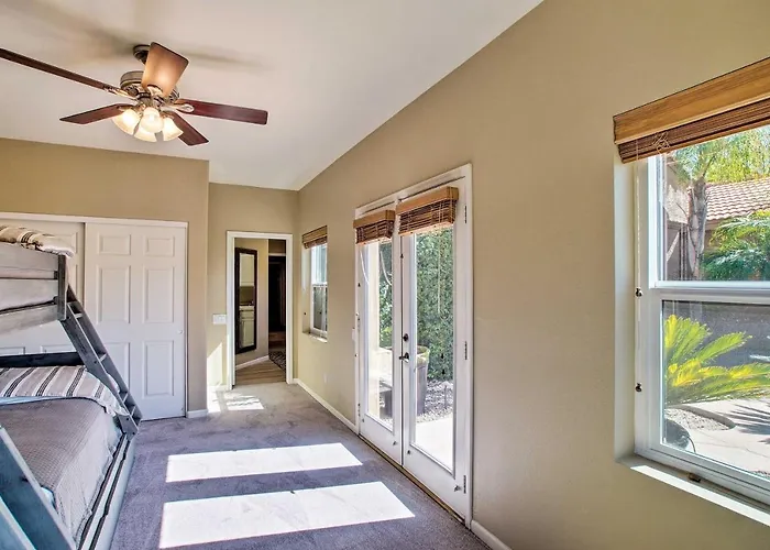 4 Mi To Tpc Scottsdale: Family W/ Hot Tub! Holiday home Phoenix